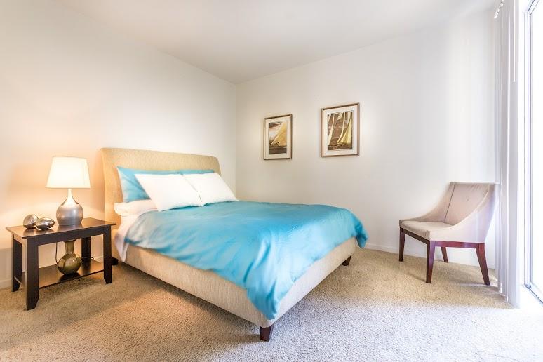 Broadway Apartment #35 - thumb 16