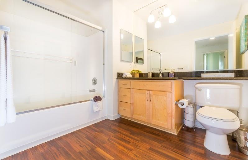 Broadway Apartment #35 - thumb 19