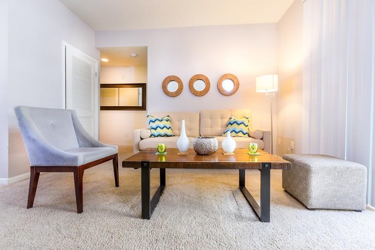 Broadway Apartment #35 - thumb 1