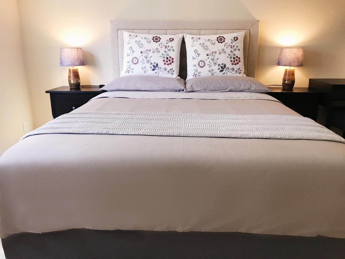 Spacious Apartment In Westwood UCLA B7 - thumb 10