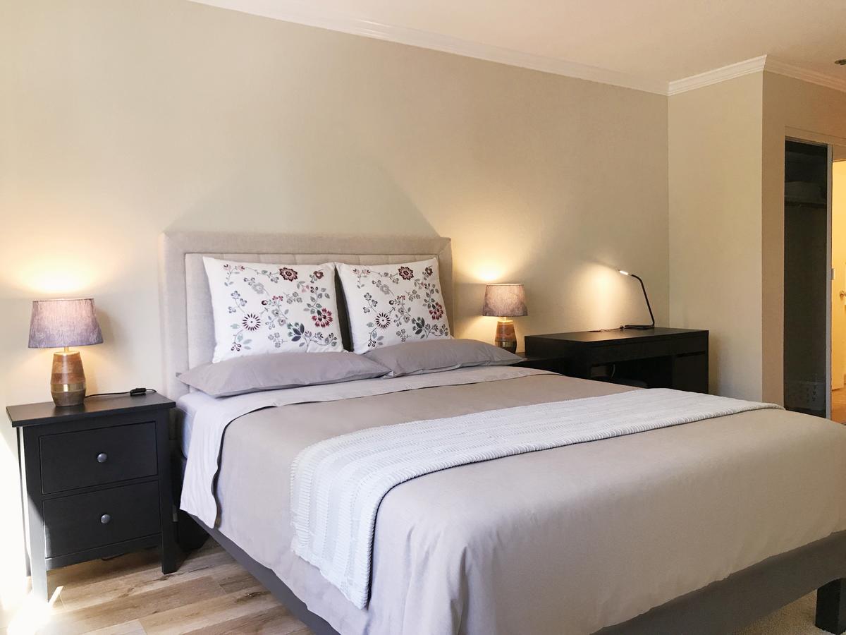 Spacious Apartment In Westwood UCLA B7 - thumb 9