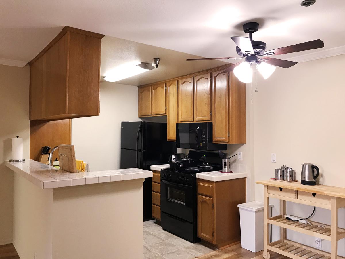 Spacious Apartment In Westwood UCLA B7 - thumb 5