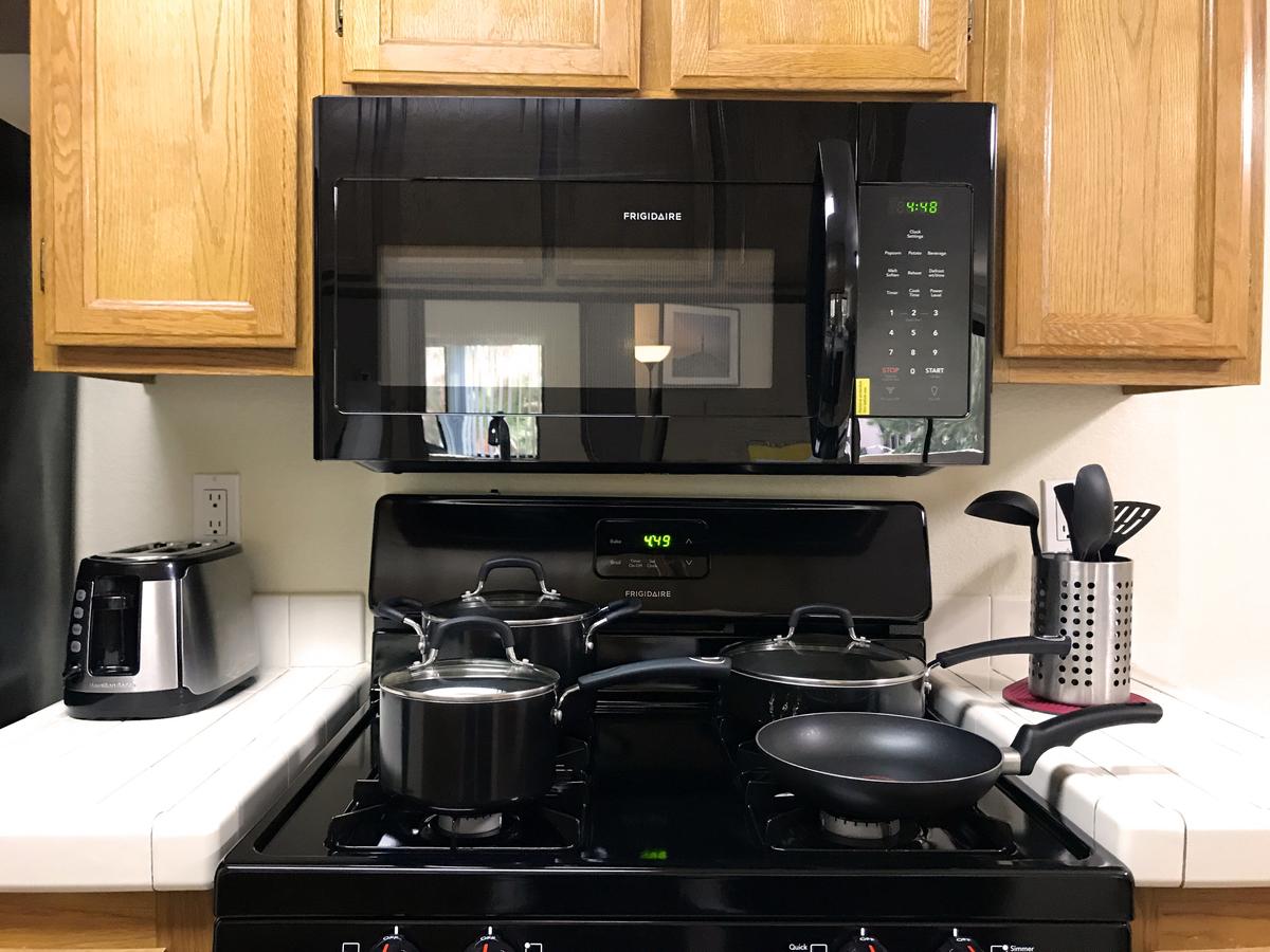 Spacious Apartment In Westwood UCLA B7 - thumb 6