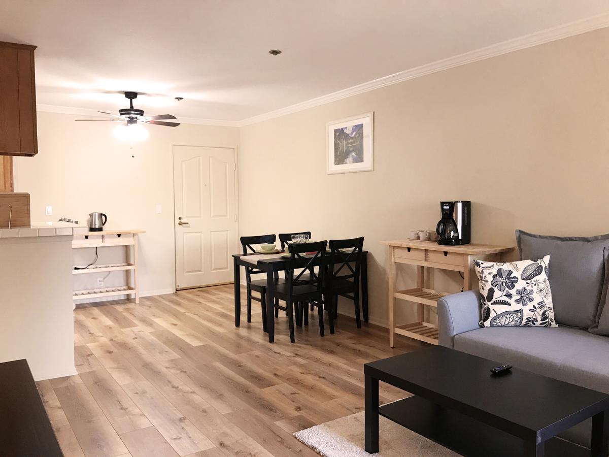 Spacious Apartment In Westwood UCLA B7 - thumb 2