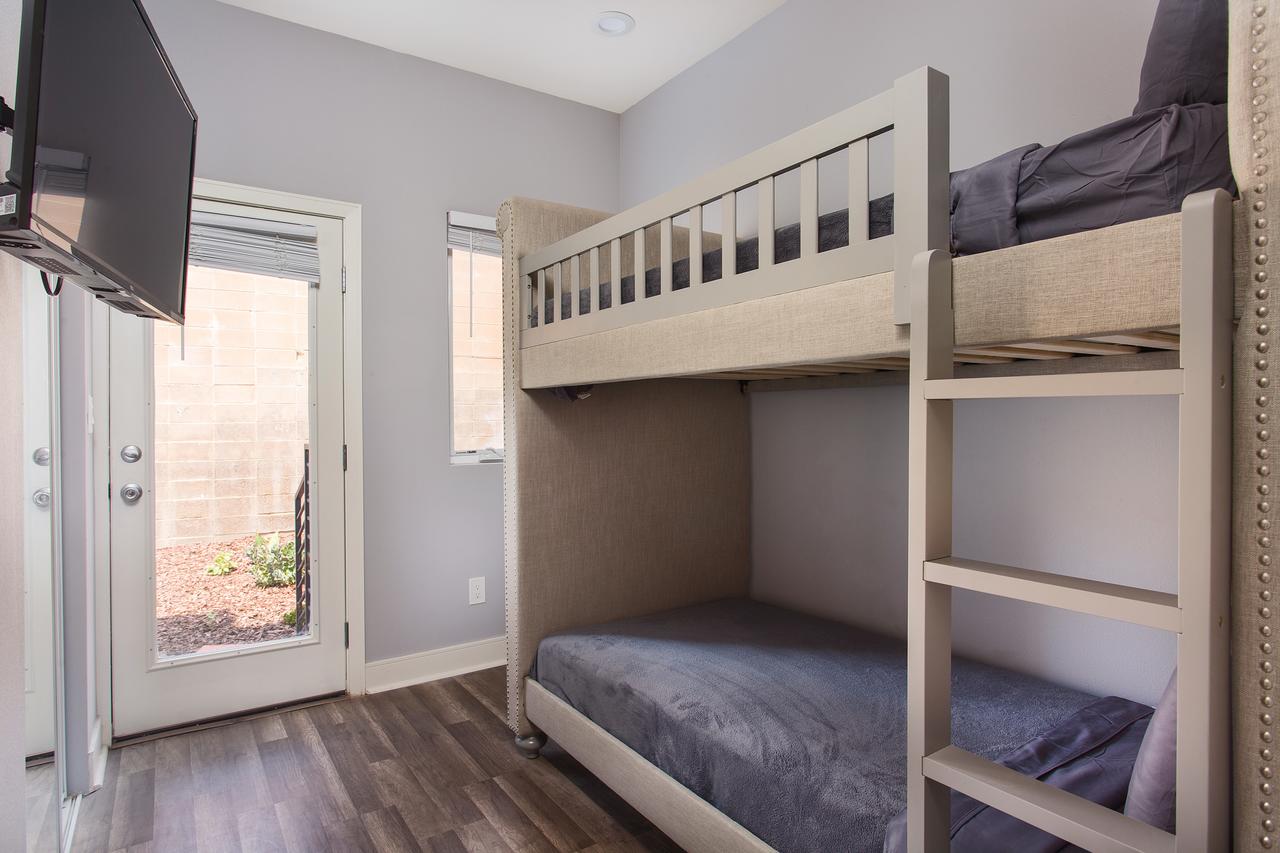 Hollywood Premium Luxury - thumb 15