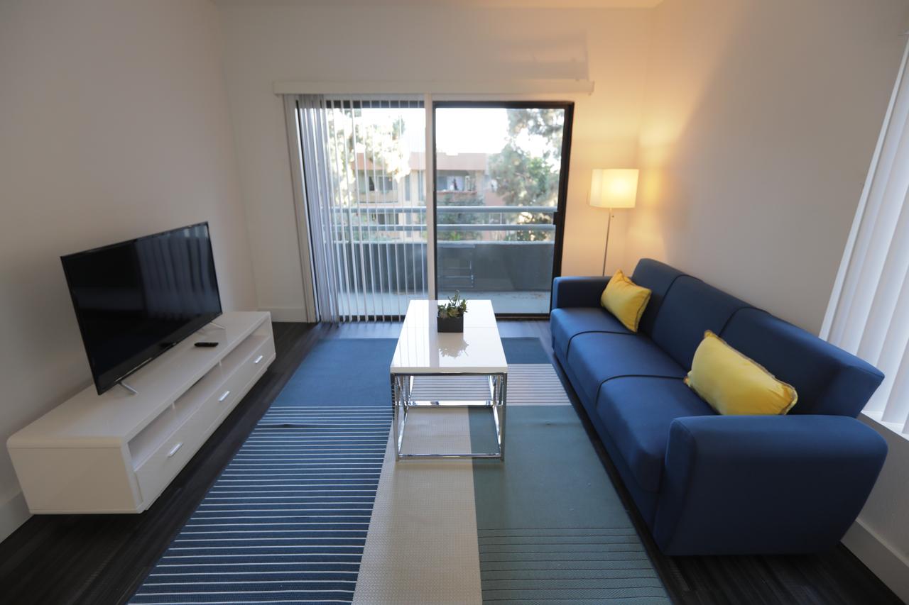 Hollywood Executive Residences - thumb 2