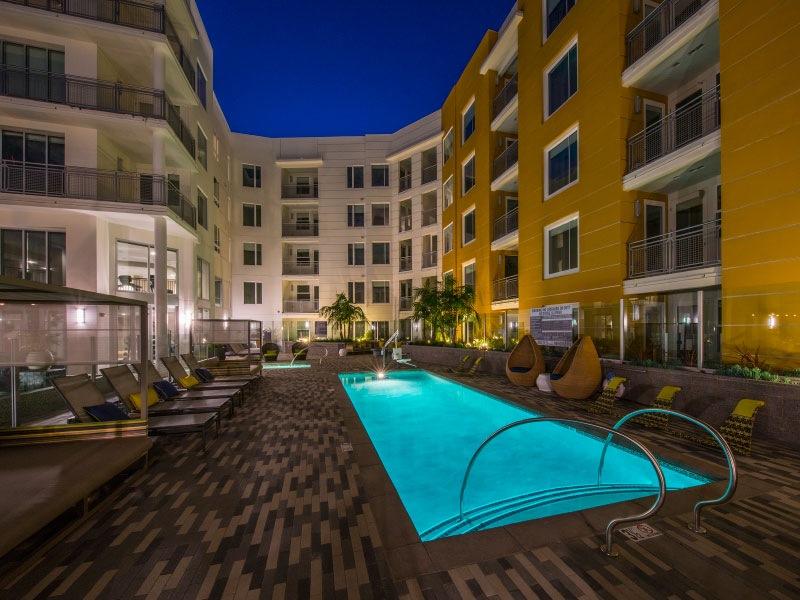 LA Pinnacle View Loft 2BR - thumb 1