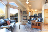 Andrews Peak 14A Condo Accommodation Los Angeles