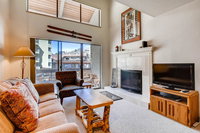 1 Br  Loft With Deck - Sleeps 6 People Condo Accommodation Los Angeles