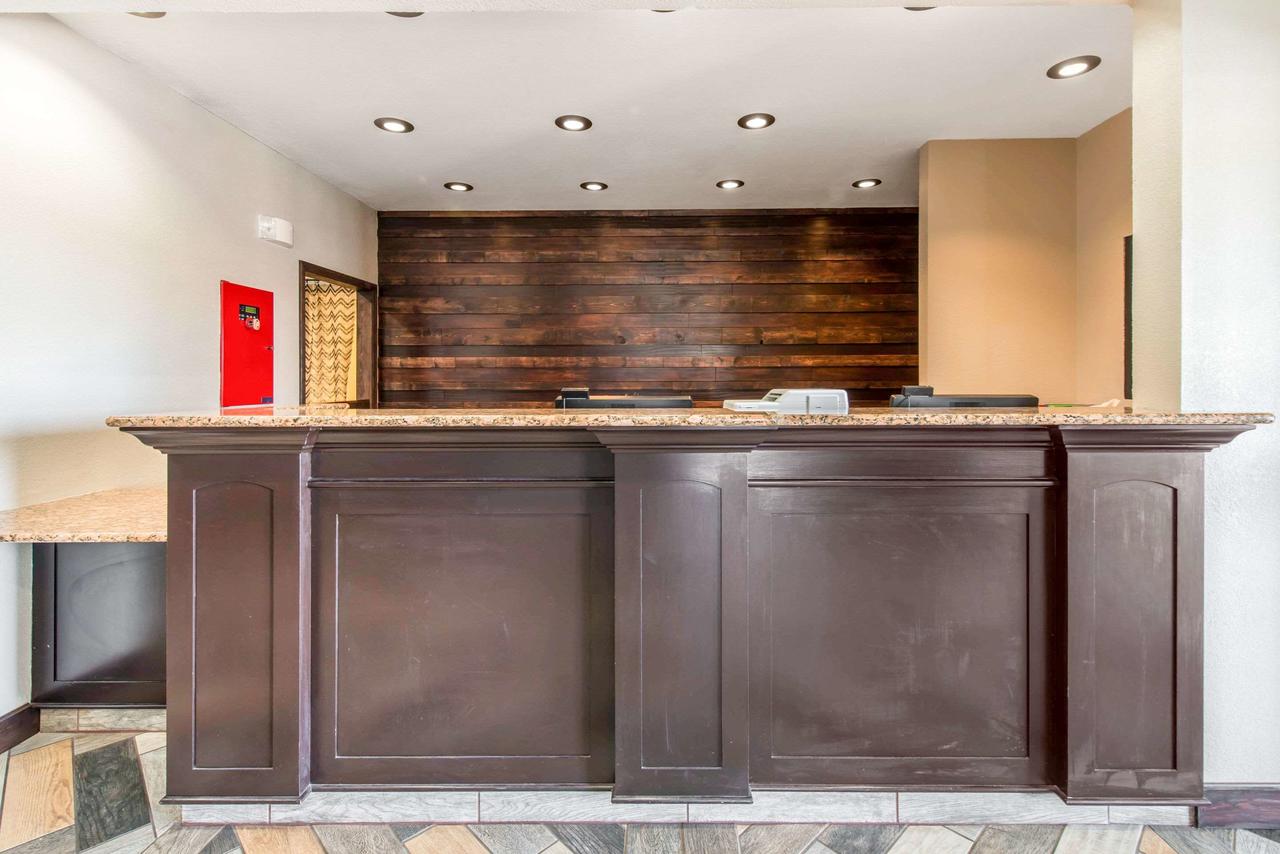 Comfort Inn - thumb 0