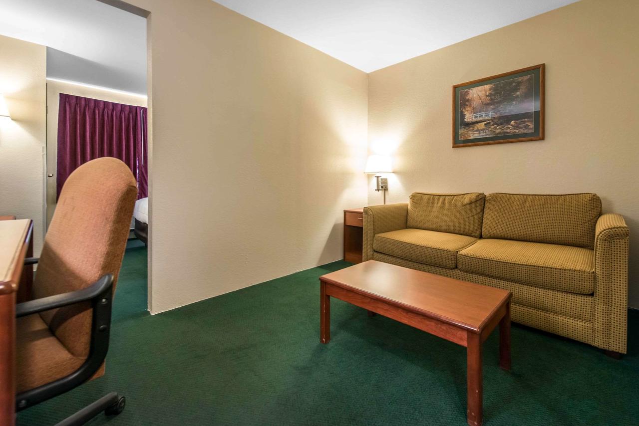 Comfort Inn - thumb 18