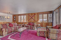 2164 The Pines Condo Accommodation Los Angeles