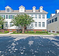 17 Village Green Drive Townhouse - Accommodation Los Angeles