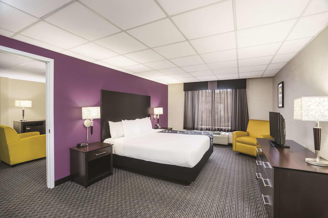 La Quinta Inn By Wyndham Miami Airport North - thumb 18