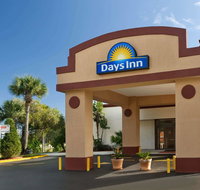 Days Inn by Wyndham Orlando Conv. Center/International Dr - Accommodation Los Angeles