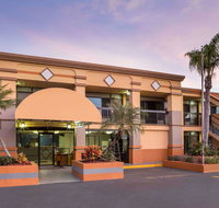 Travelodge by Wyndham Fort Myers North - Accommodation Los Angeles
