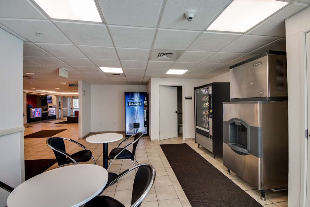 Studio 6 Brownsville - thumb 17