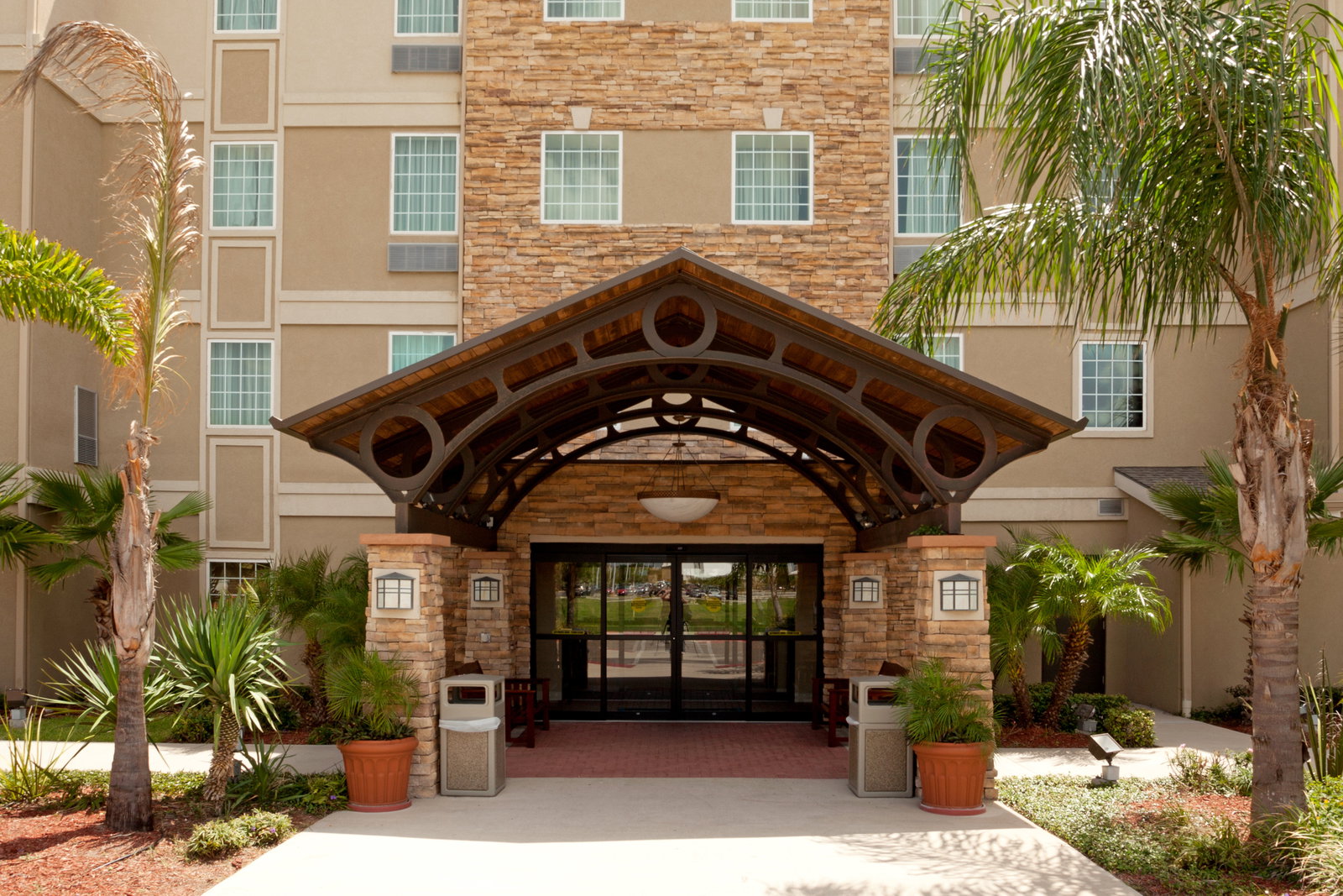 Staybridge Suites - thumb 1