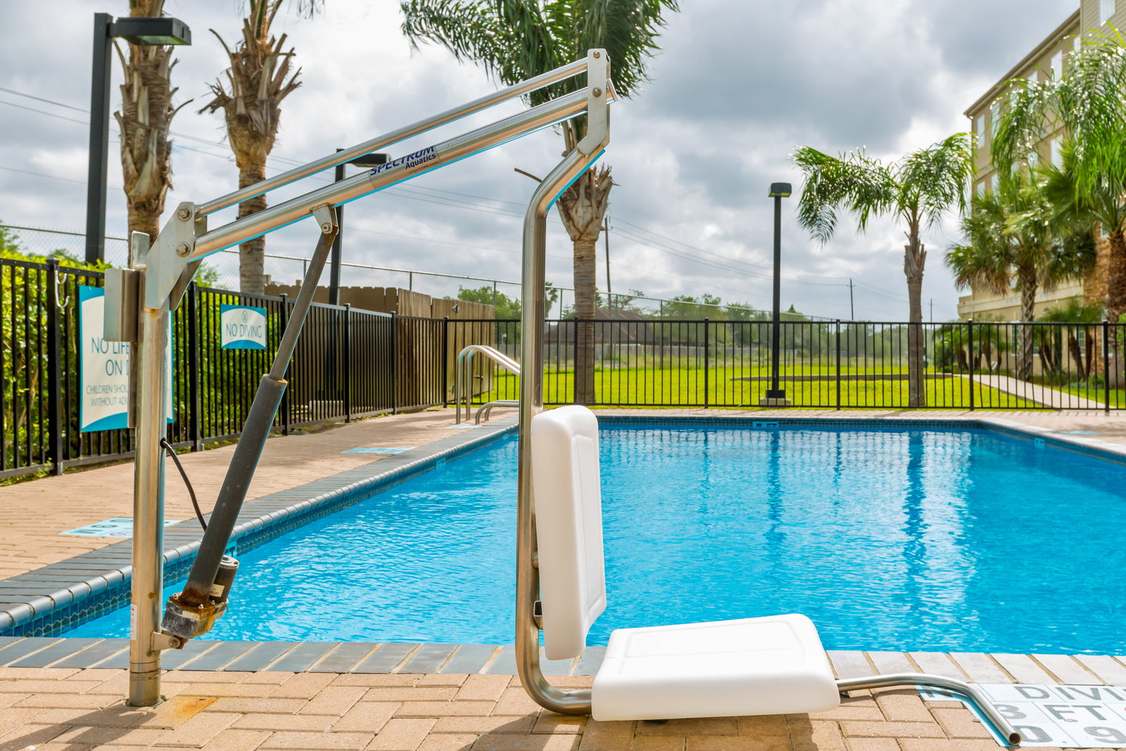 Staybridge Suites - thumb 6