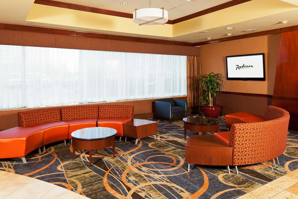 Radisson Hotel JFK Airport - thumb 1