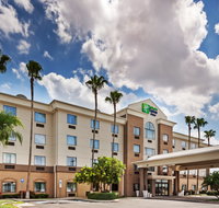 Holiday Inn Express Hotel  Suites - Accommodation Los Angeles