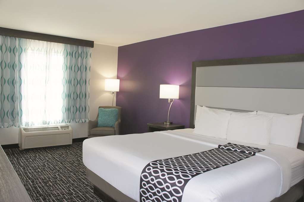 La Quinta Inn & Suites Pharr North - thumb 7