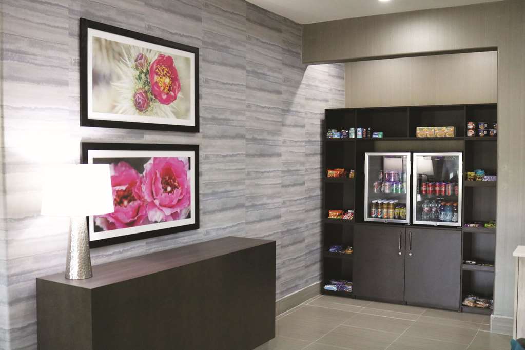 La Quinta Inn & Suites Pharr North - thumb 16