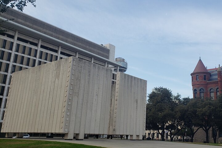JFK Assassination Walking Tour With Oswald Rooming House - thumb 1