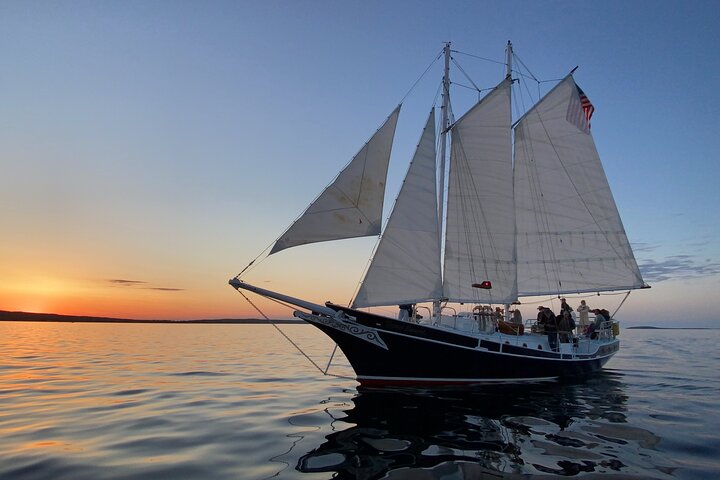 Sunset Sail From Traverse City With Food, Wine & Cocktails - thumb 3