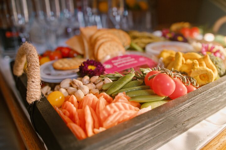 Sunset Sail From Traverse City With Food, Wine & Cocktails - thumb 5