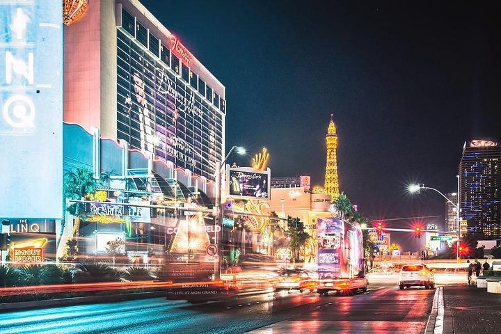 Las Vegas Private Transfer To Las Vegas Airport LAS In SUV - thumb 1