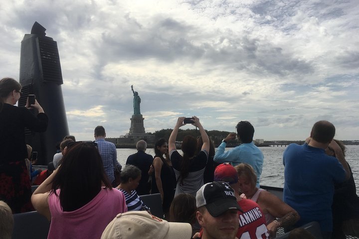 Statue Of Liberty, Ellis Island, And Brooklyn Bridge After Hour Cruise - thumb 2