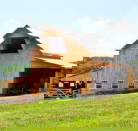 Amish Community Visitswimming Hiking  lite lunch Winetasting - Accommodation Los Angeles