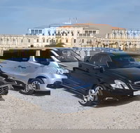 Madison to Dane County Regional Airport MSN - Round-Trip Private Transfer - Accommodation Los Angeles