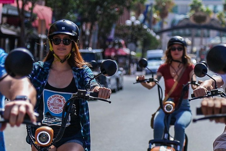 Exclusive: San Diego Harbor Speed Boat, Electric Scooter And USS Midway Tour - thumb 2