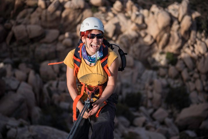 Rappelling Adventure In Joshua Tree National Park (6 Hours) - thumb 3
